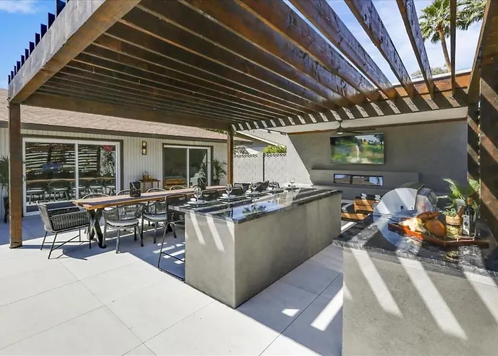 Deluxe Desert Getaway Heated Pool & Hot Tub * Scottsdale